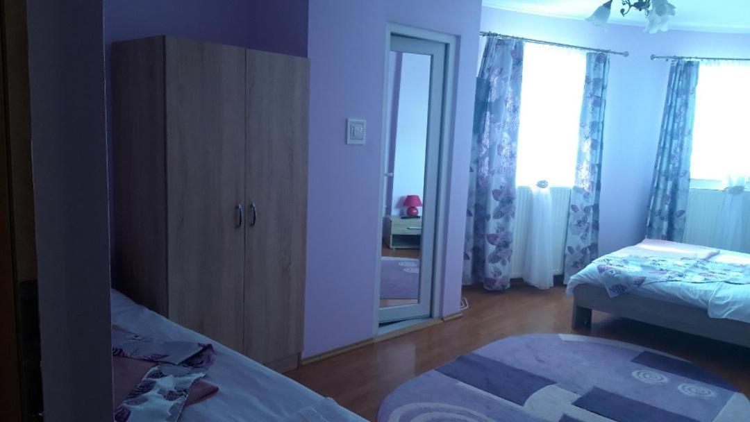 Casa Liana Hotell Oradea Exteriör bild