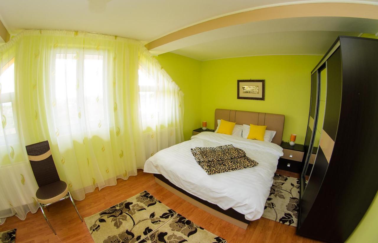 Casa Liana Hotell Oradea Exteriör bild