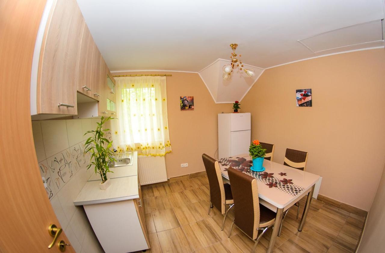 Casa Liana Hotell Oradea Exteriör bild
