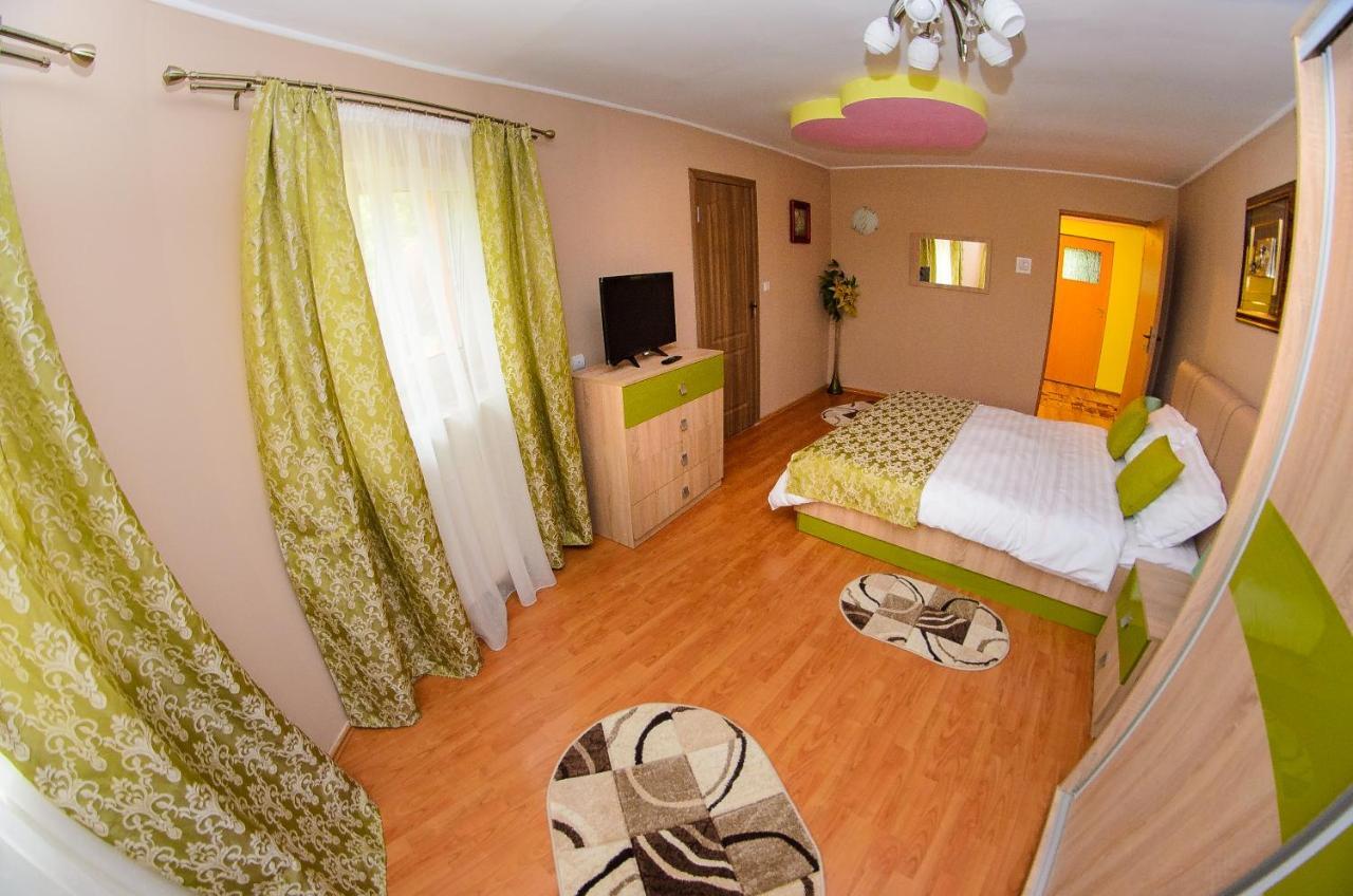 Casa Liana Hotell Oradea Exteriör bild